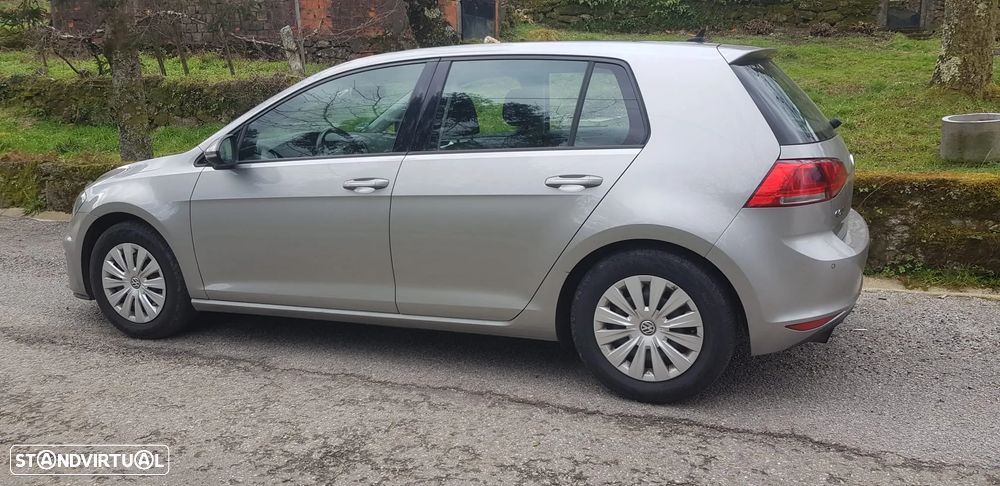 VW Golf 1.6 TDI BlueMotion Comfortline - 4