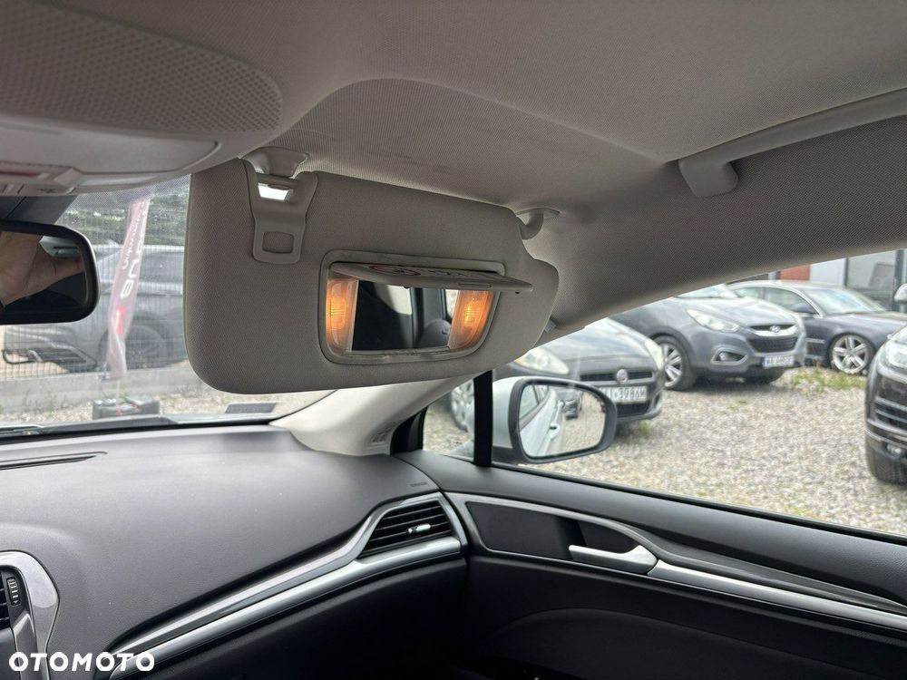 Ford Mondeo - 28