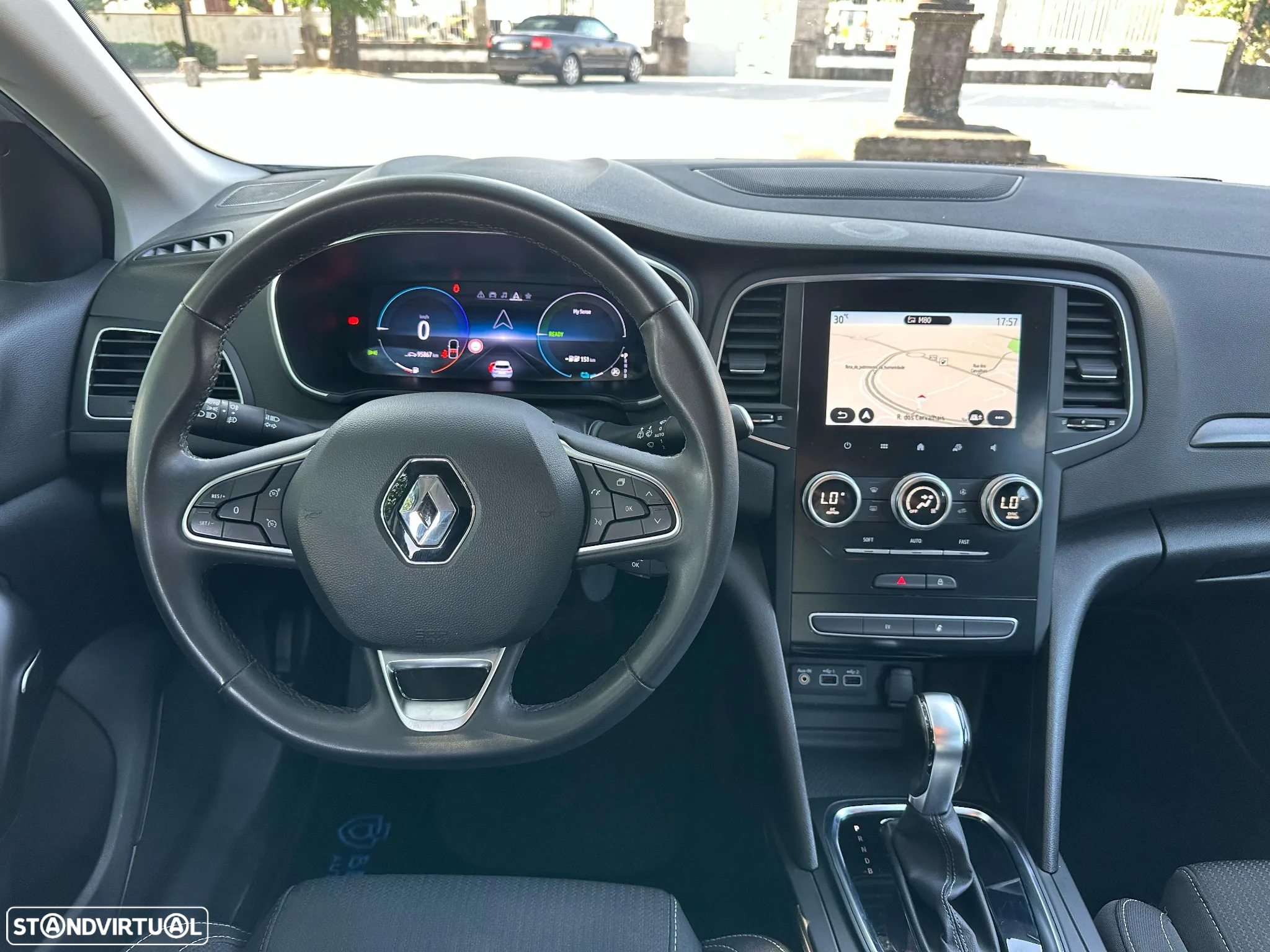 Renault Mégane Sport Tourer 1.6 E-Tech Plug-In E-Tech Hybrid Engineered - 26