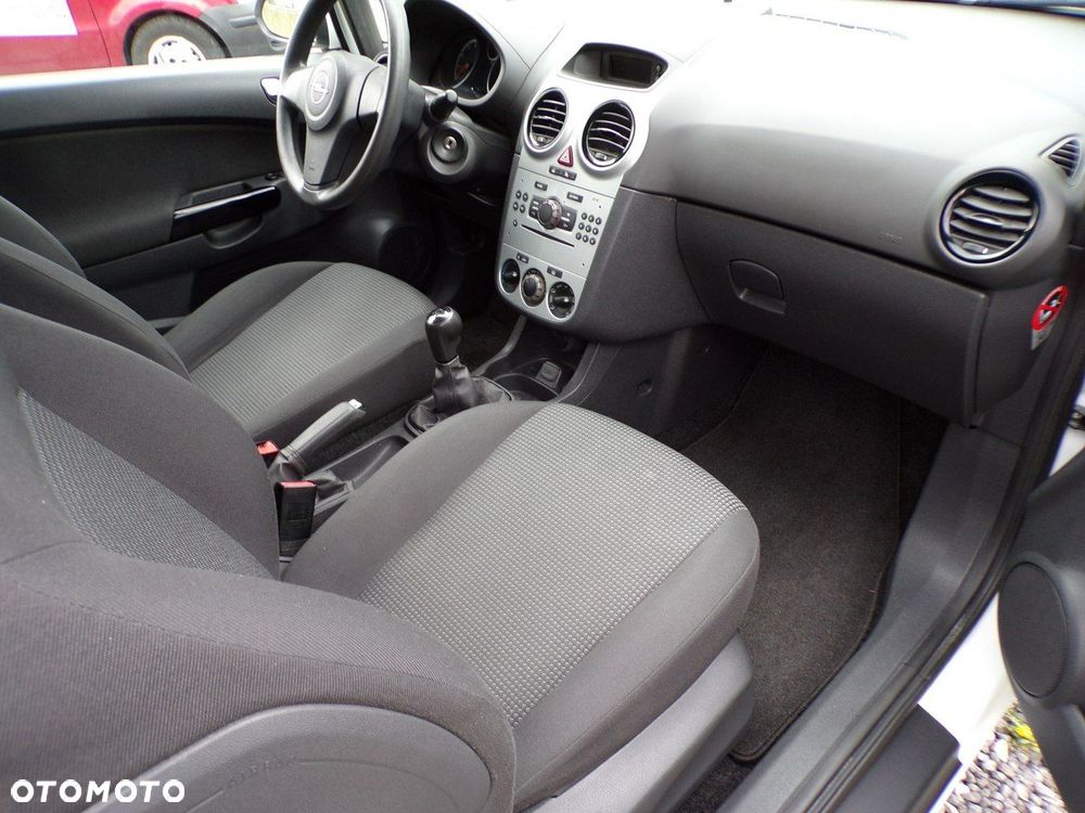 Opel Corsa - 19