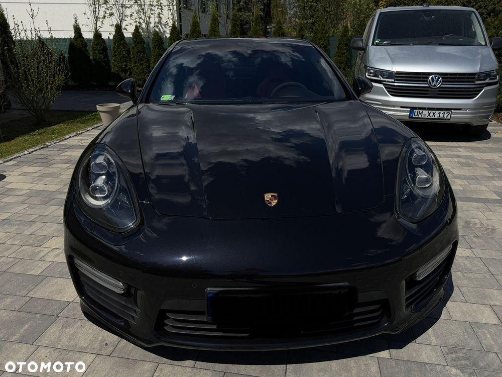 Porsche Panamera Turbo - 14