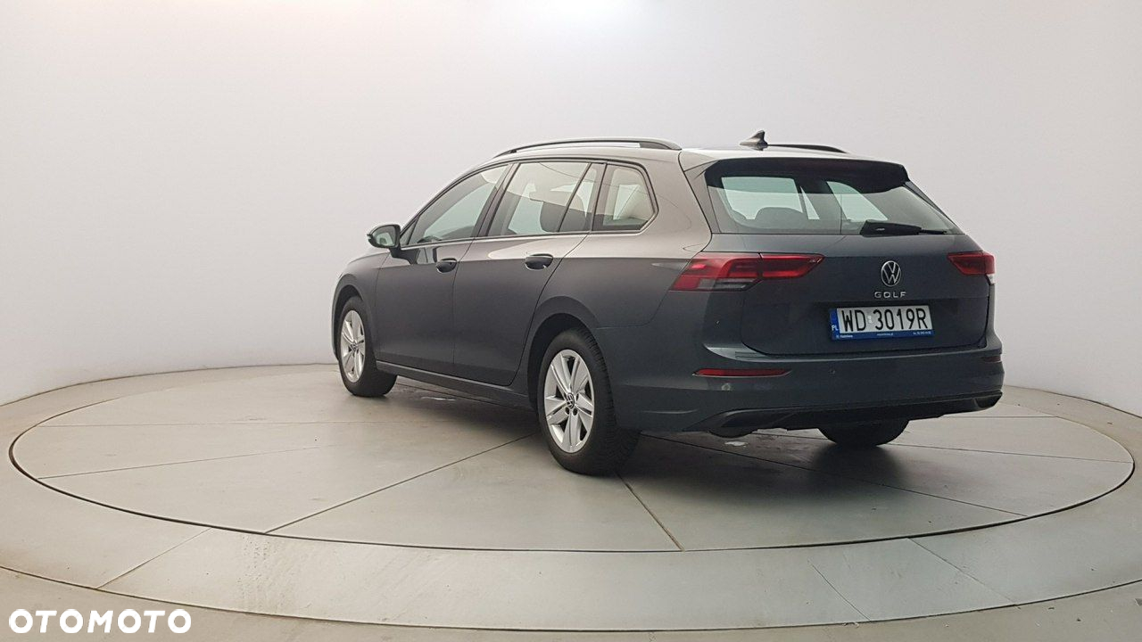 Volkswagen Golf - 5