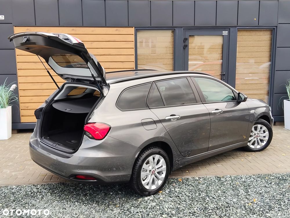 Fiat Tipo Kombi 1.4 T-Jet Lounge - 28