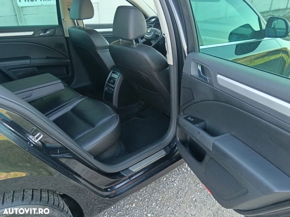 Skoda Superb 2.0 TDI Elegance - 9