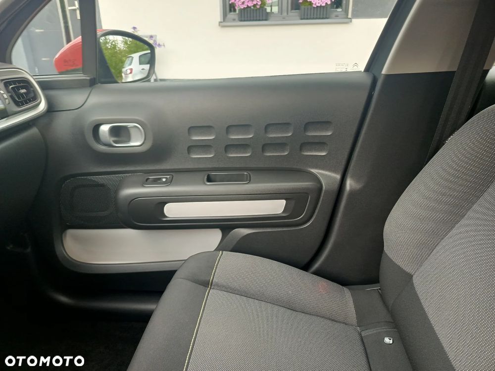 Citroën C3 Pure Tech 110 Stop&Start RED BLOCK - 23