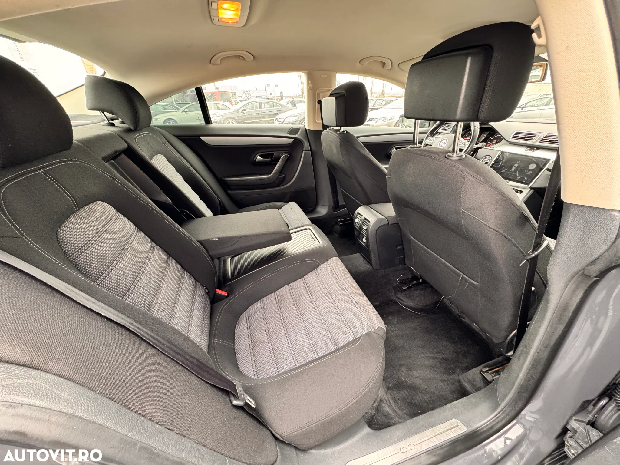 Volkswagen Passat CC - 17