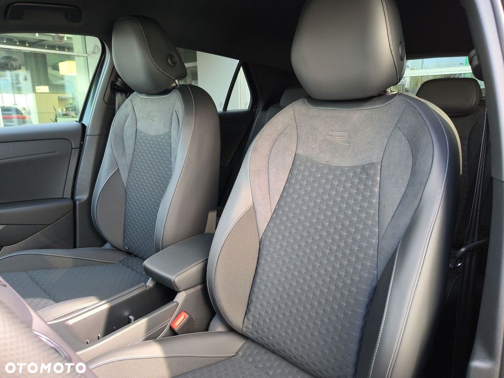 Volkswagen T-Roc 1.5 eTSI R-Line DSG - 12