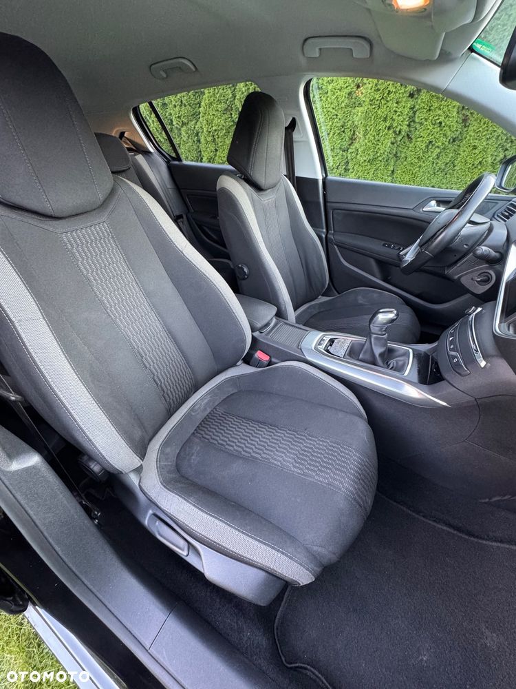 Peugeot 308 - 13