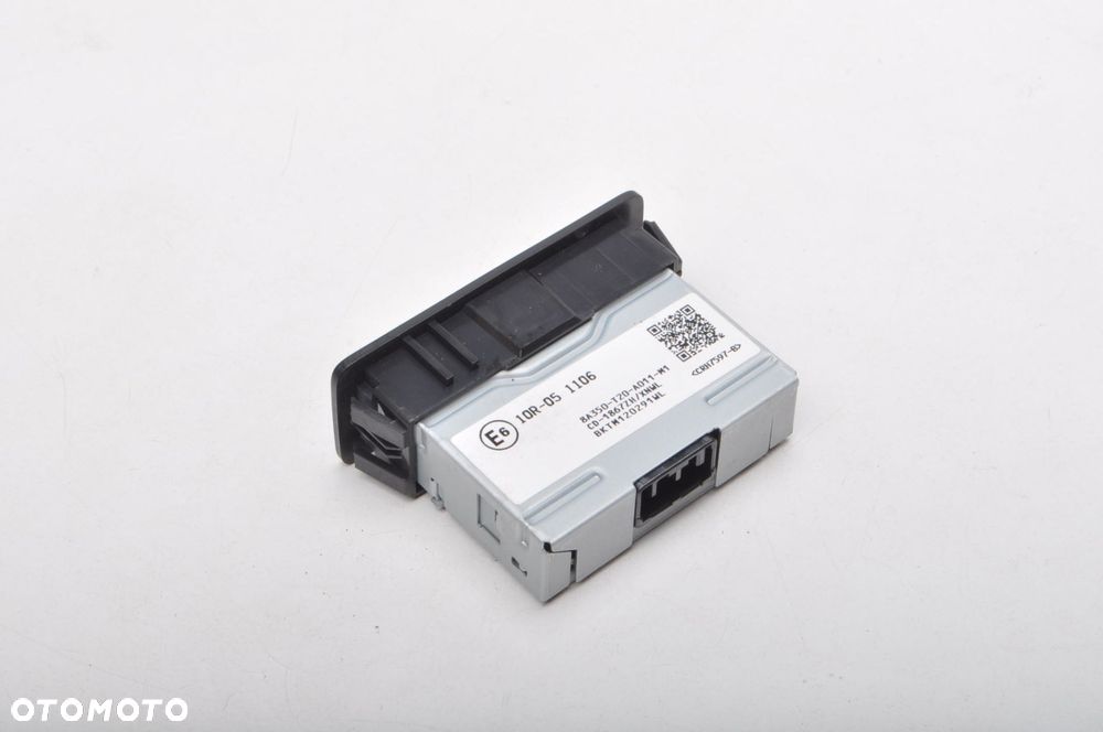 HONDA HR-V III WEJŚCIE GNIAZDO USB 8A350-T20-A011-M1 23R - 3