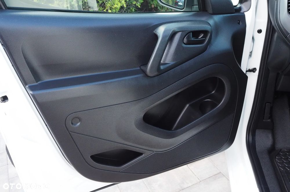 Citroën BERLINGO - 22