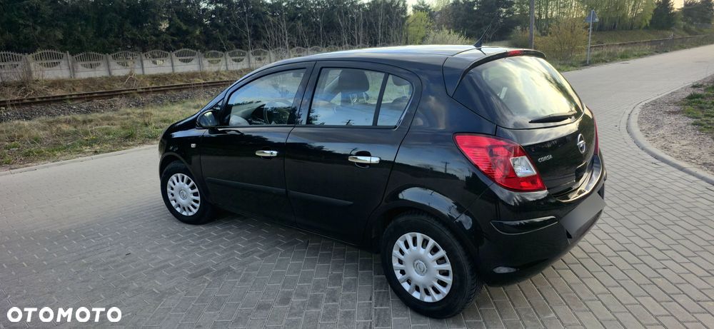 Opel Corsa 1.2 16V Edition / Active - 25