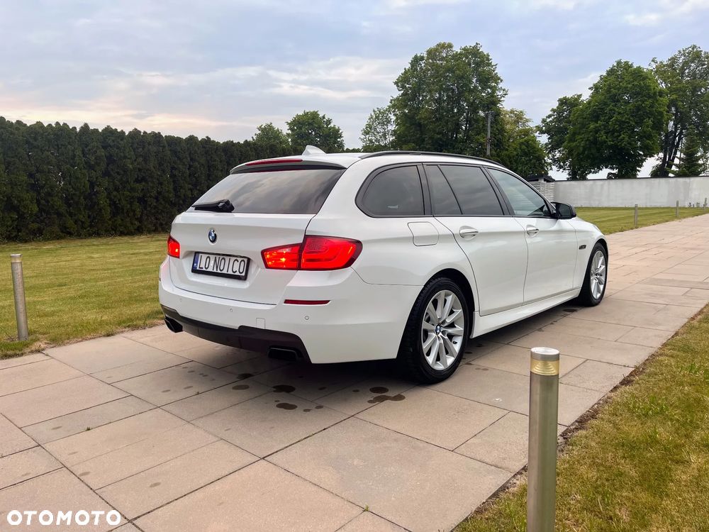 BMW Seria 5 M550d xDrive - 11
