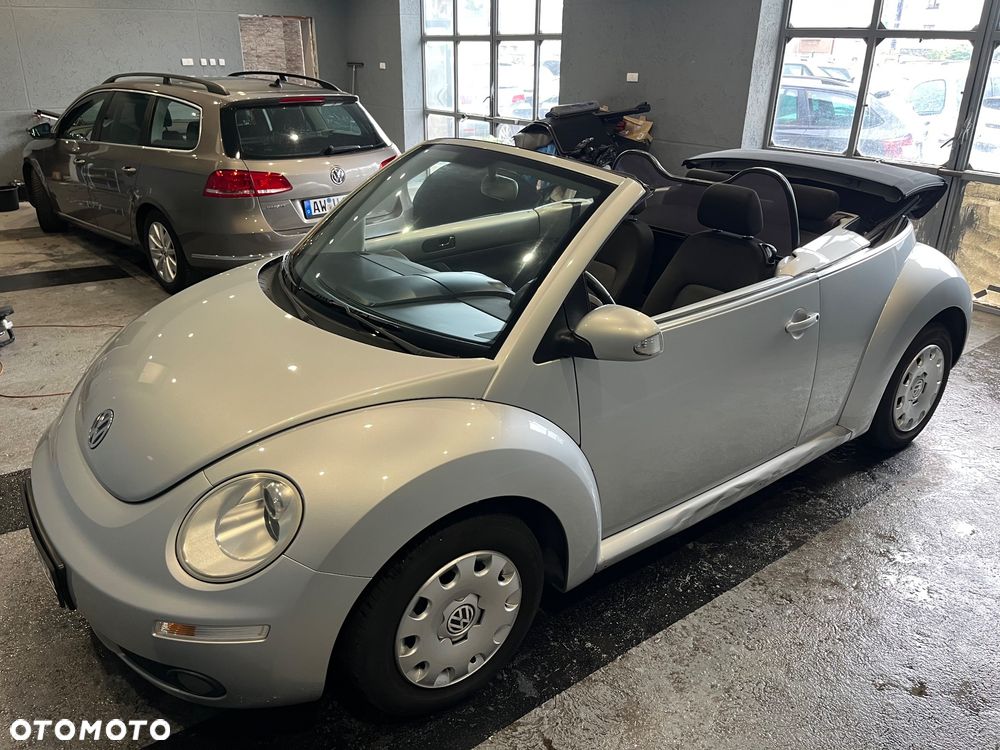 Volkswagen New Beetle - 13