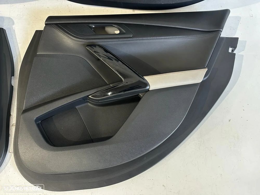 Farda / Quartela Frente / Trás - Peugeot 508 RXH - 4