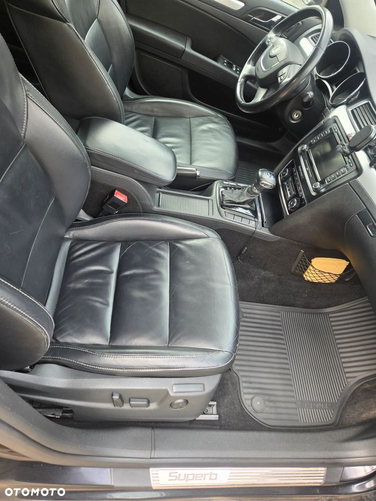 Skoda Superb 2.0 TDI Platinum DSG - 21