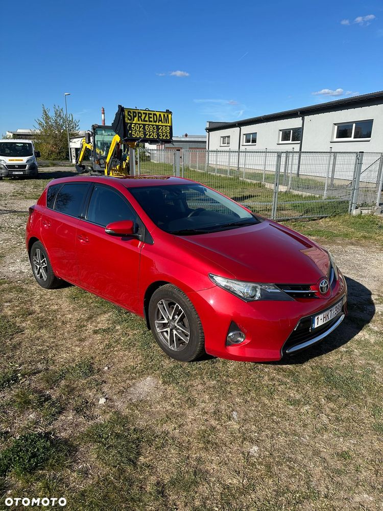Toyota Auris 1.6 Executive - 2