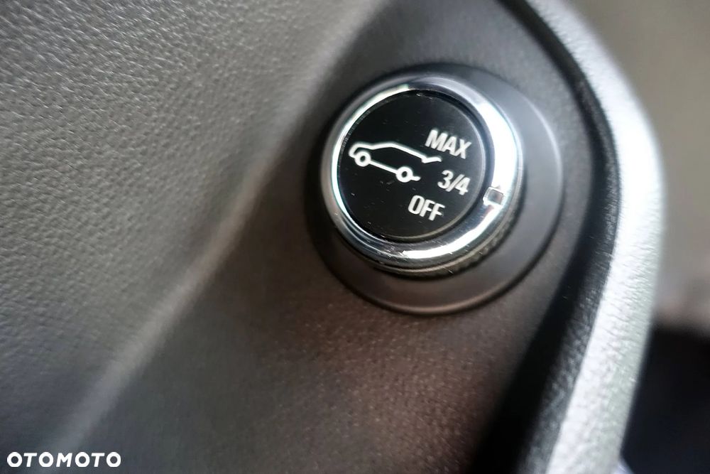 Opel Insignia 2.0 Automatik Business Innovation - 33