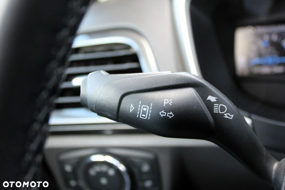 Ford Mondeo 2.0 Hybrid Trend - 29