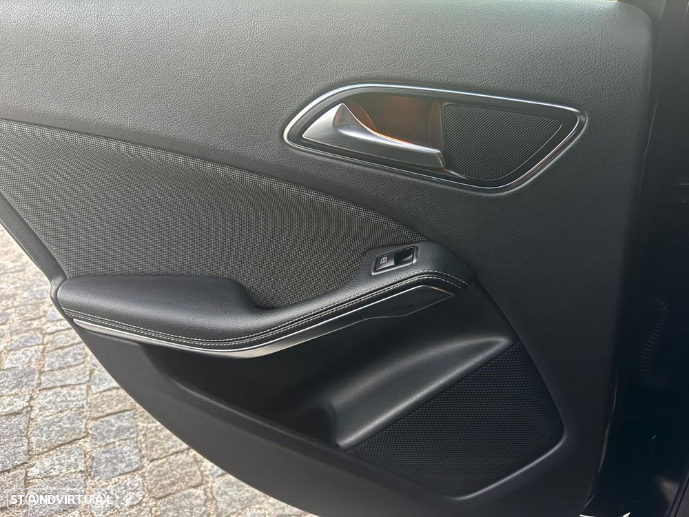 Mercedes-Benz A 180 CDI (BlueEFFICIENCY) Urban - 21