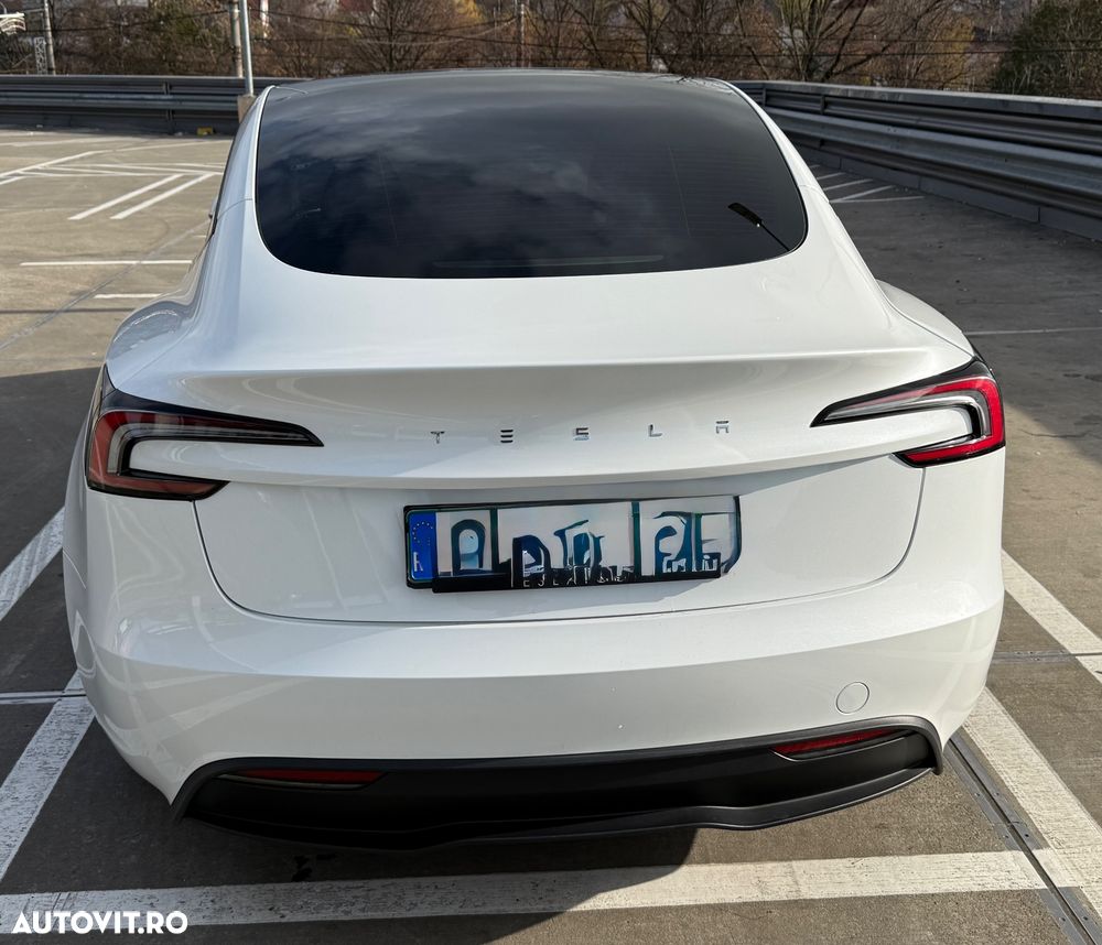 Tesla Model 3 - 2