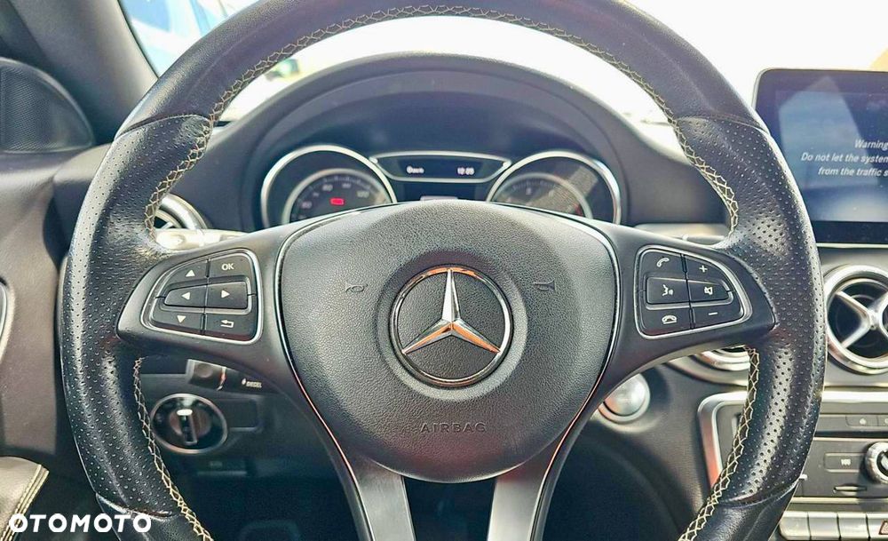Mercedes-Benz CLA 250 4Matic 7G-DCT AMG Line - 14