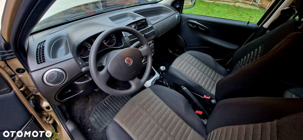 Fiat Punto - 8