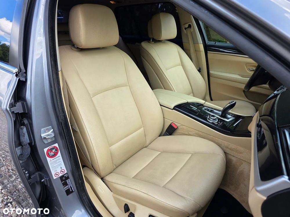 BMW Seria 5 520d - 27