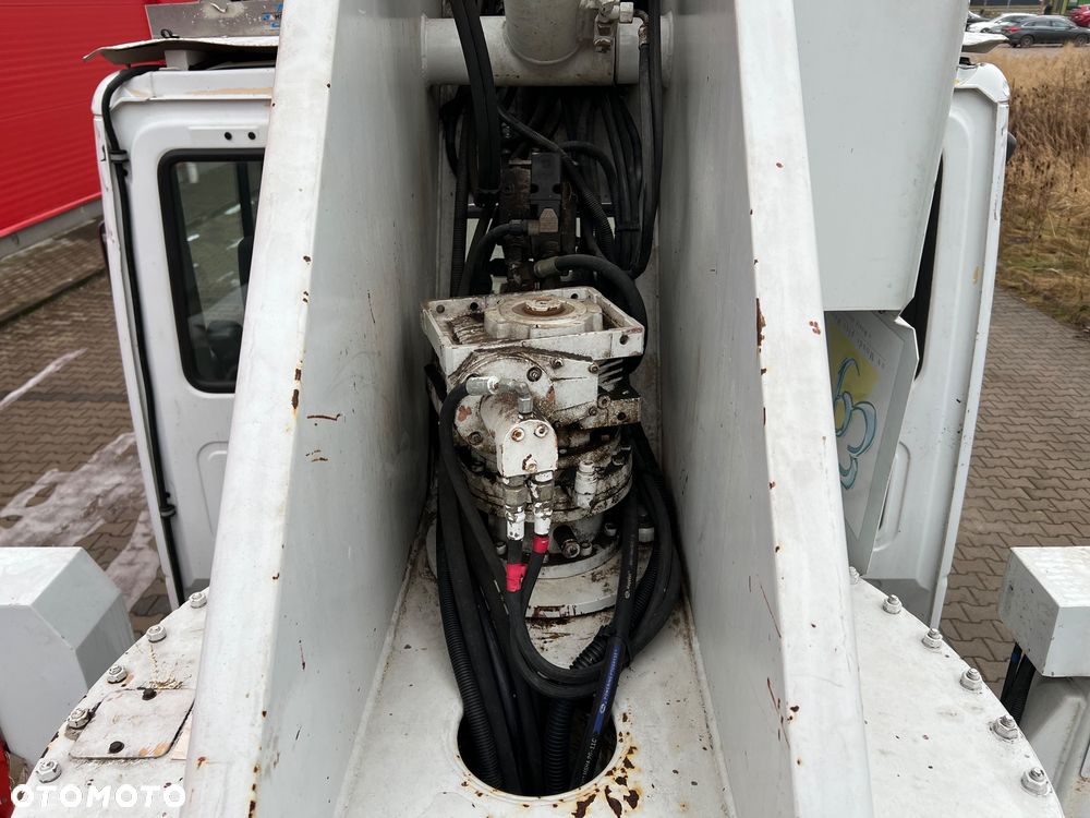 Iveco Eurocargo ML 120E18 - 9