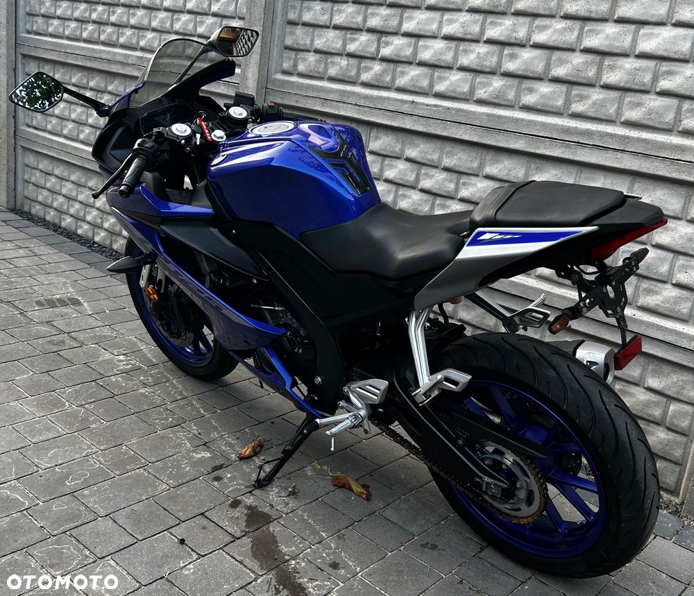Yamaha YZF - 20