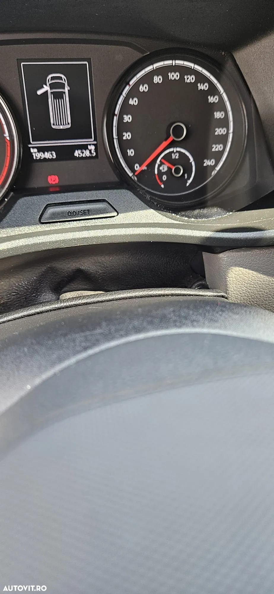 Volkswagen Transporter - 13