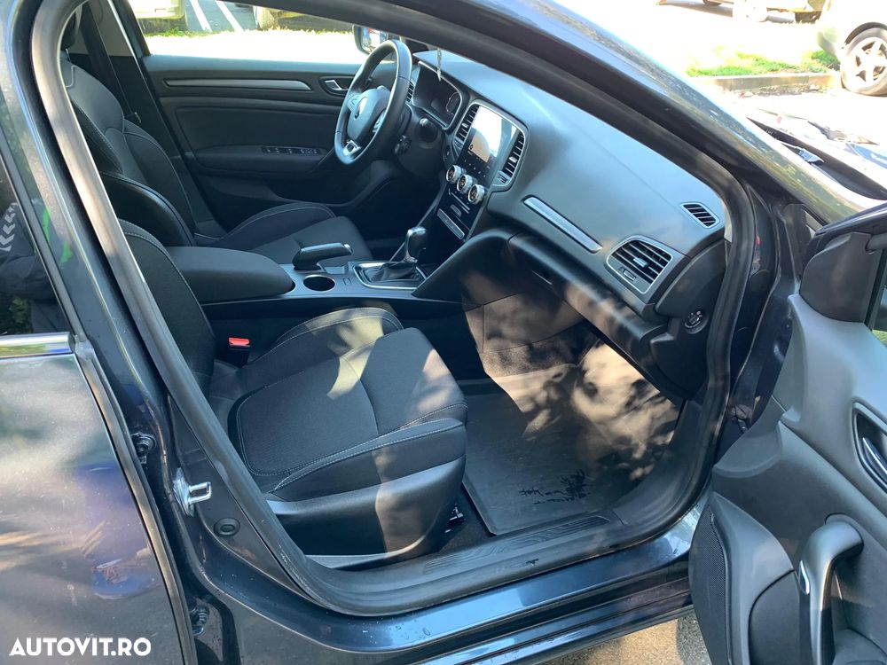 Renault Megane BLUE dCi 115 EDC BUSINESS EDITION - 16