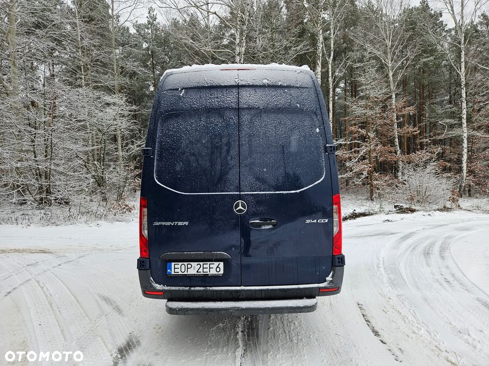 Mercedes-Benz Sprinter - 8