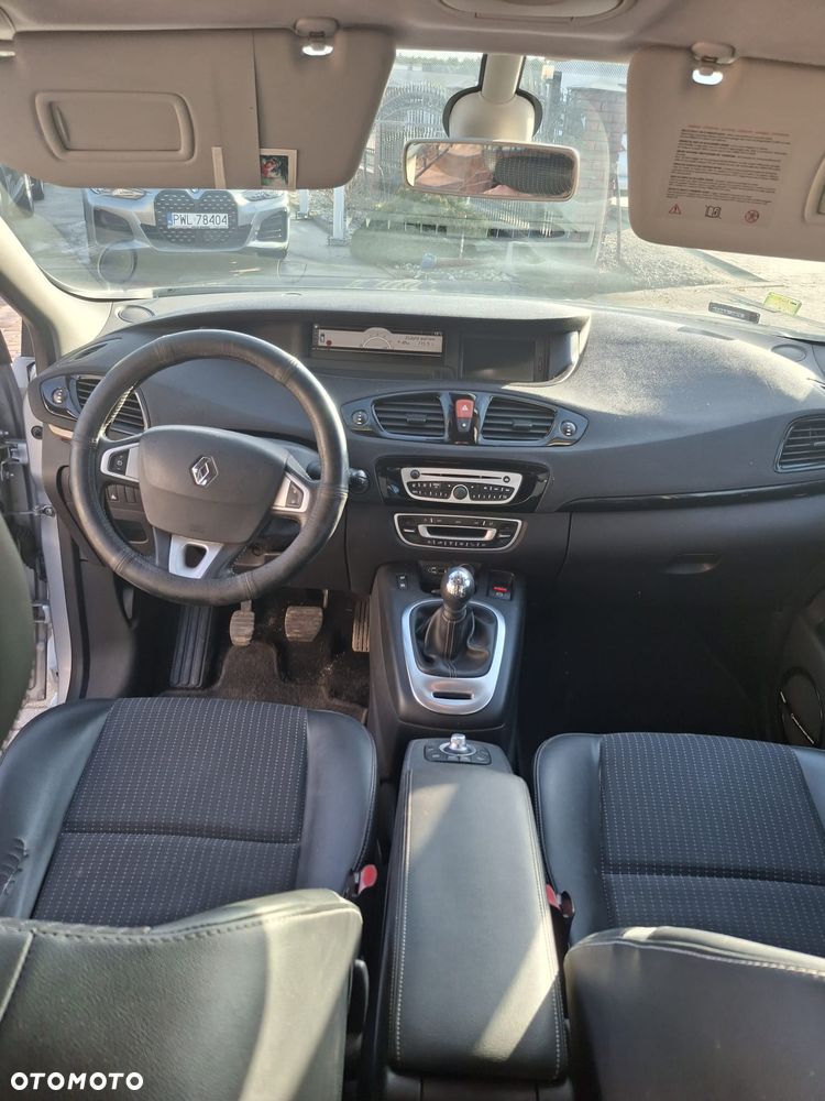 Renault Scenic - 20