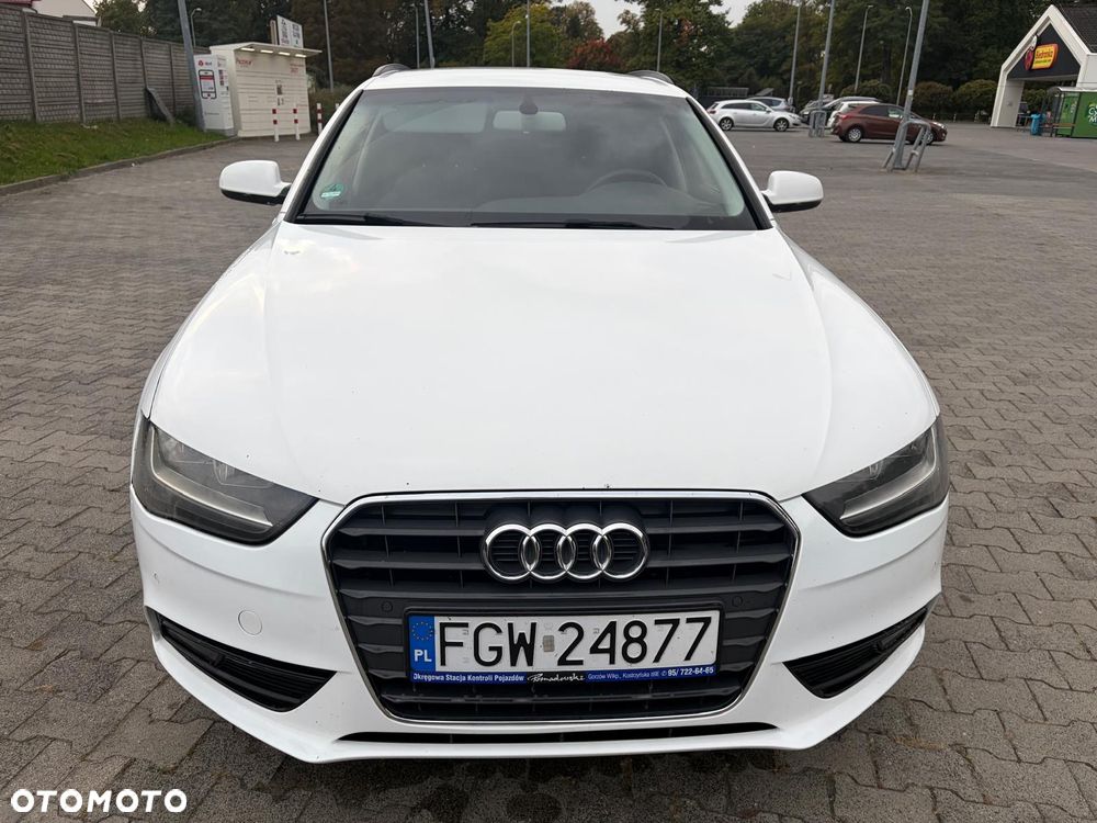 Audi A4 Avant - 25