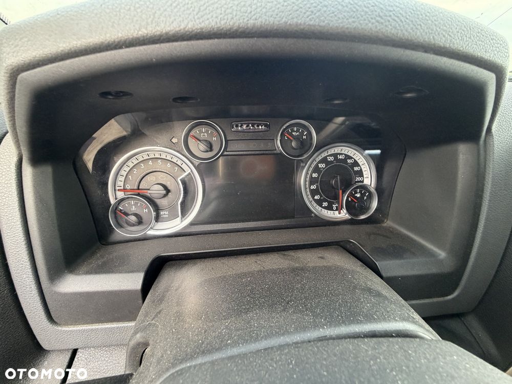 Dodge RAM 5.7 4x4 - 31