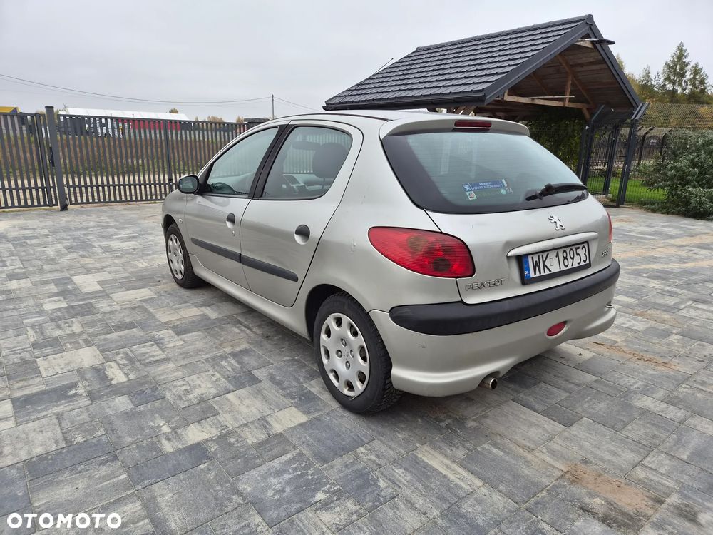 Peugeot 206 2006 photo 3
