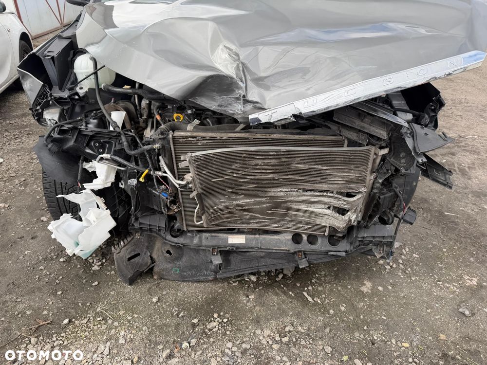 Hyundai Tucson 1.6 GDi 2WD Select - 16