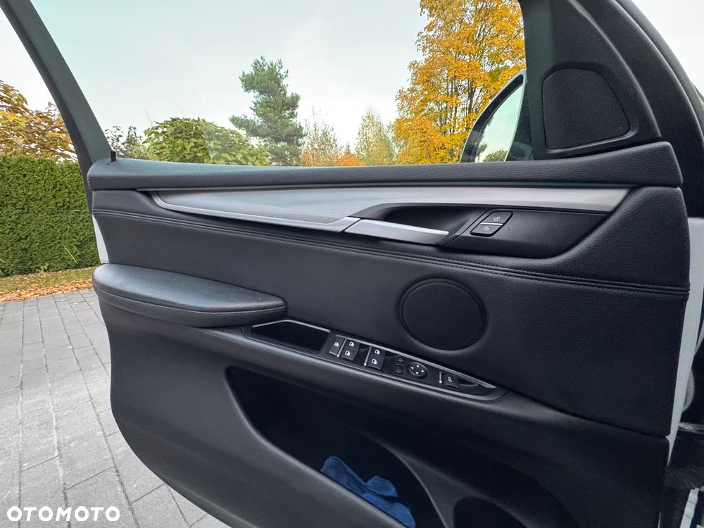 BMW X5 xDrive40d Sport-Aut - 28