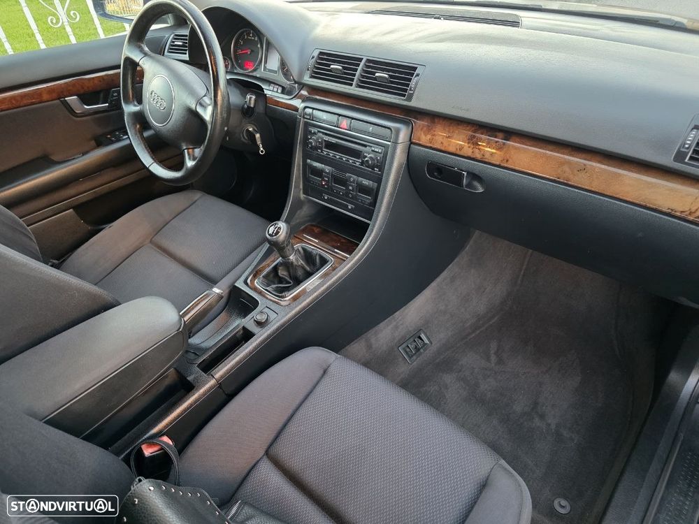 Audi A4 1.6 Exclusive - 21