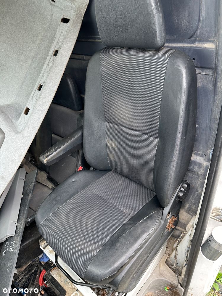 MERCEDES Sprinter 906 fotel lewy przod podłokietnik - 1