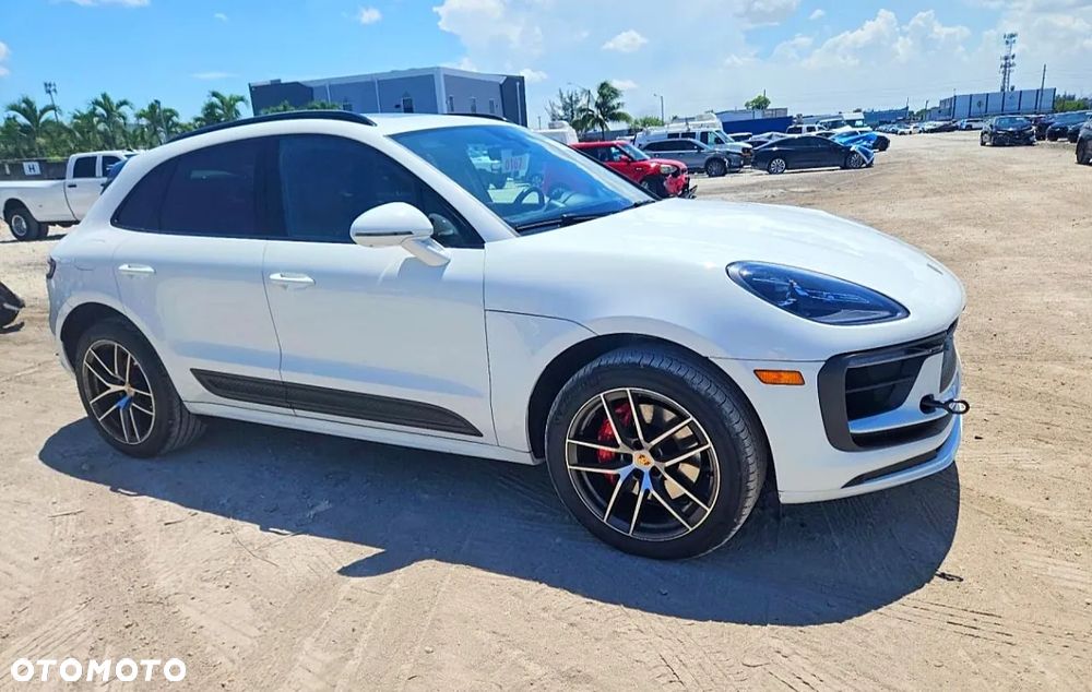 Porsche Macan - 1