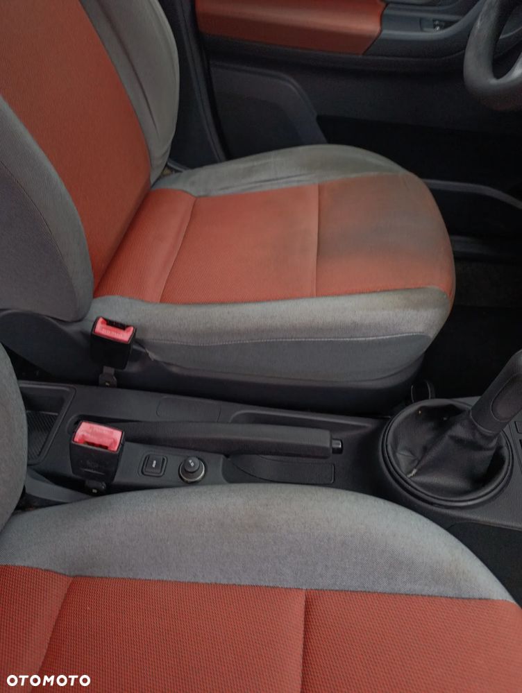 Skoda Fabia 1.2 HTP - 25