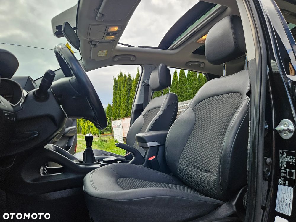 Hyundai ix35 2.0 Premium 2WD - 31