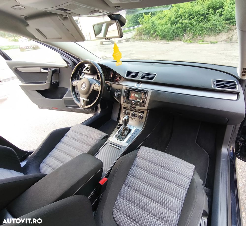 Volkswagen Passat - 19
