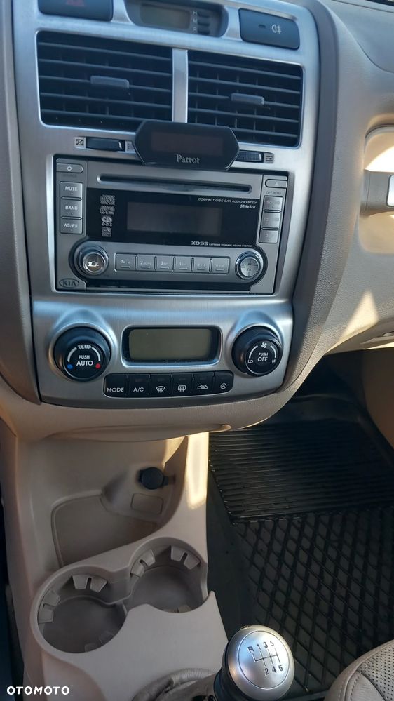 Kia Sportage 2.0 CRDI 4WD Cup - 12