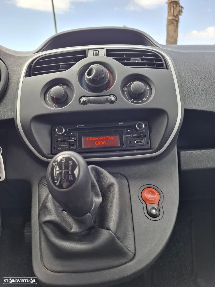Renault KANGOO 1.5 DCI MAXI - 6