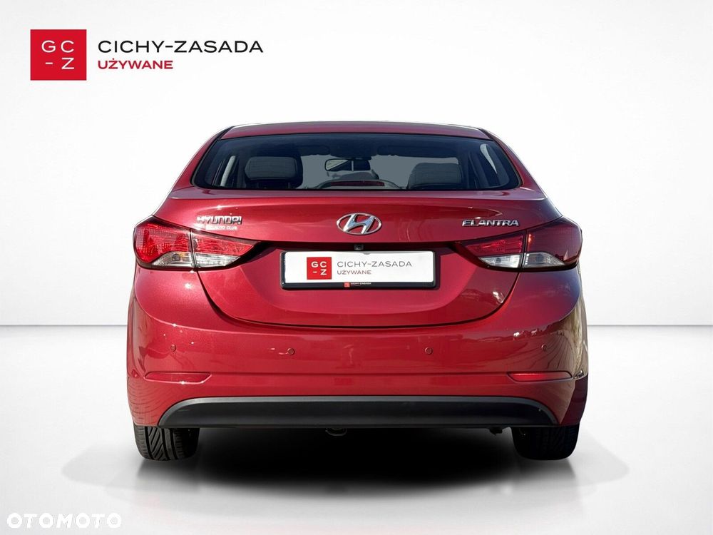 Hyundai Elantra 1.6 Classic + - 5