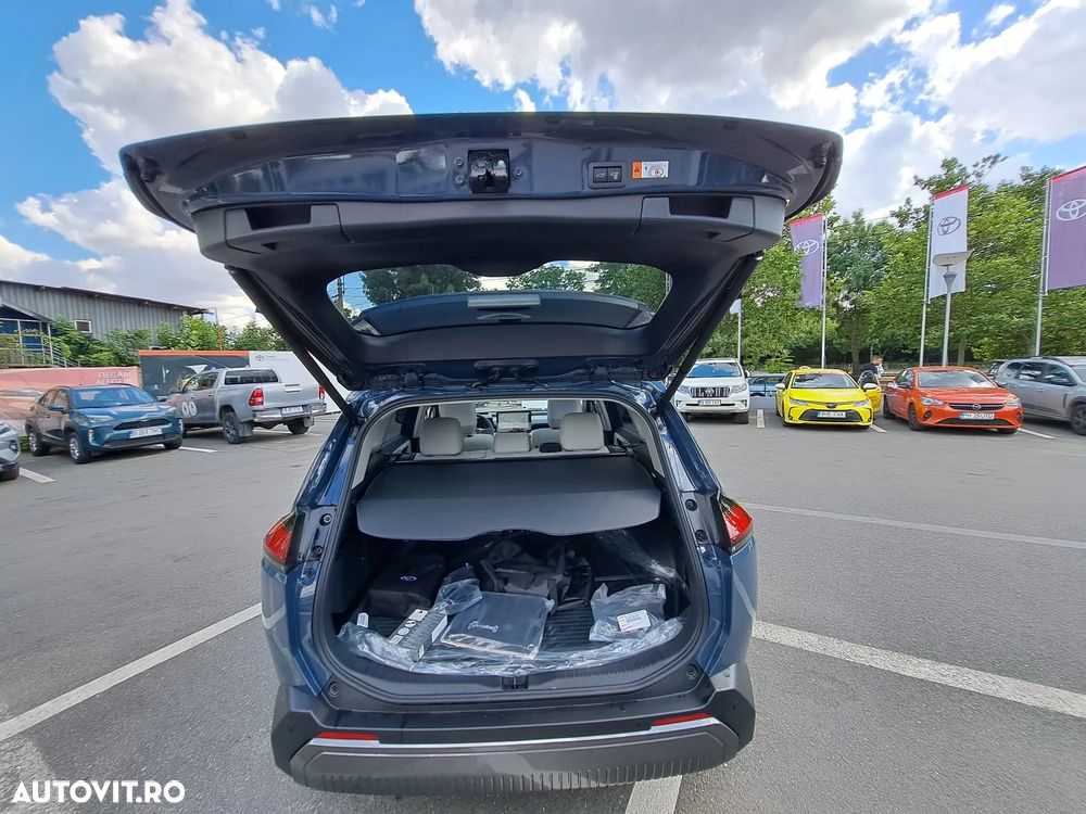 TOYOTA RAV4 2026 — imagine 28
