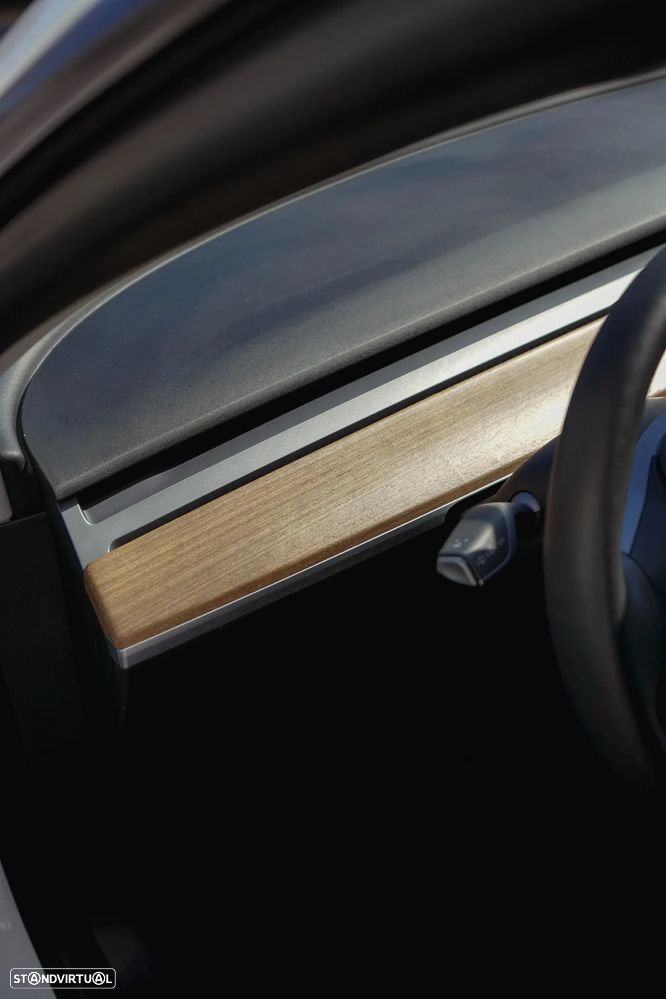 Tesla Model 3 Standard Range Plus RWD - 40