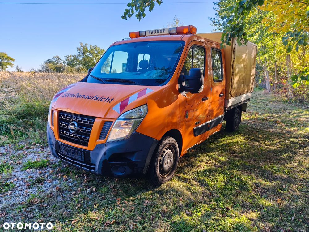Nissan NV400